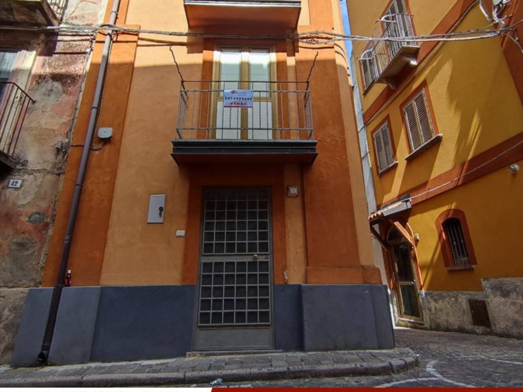 Casa indipendente a Cinquefrondi in Via 3 Novembre - Foto 1
