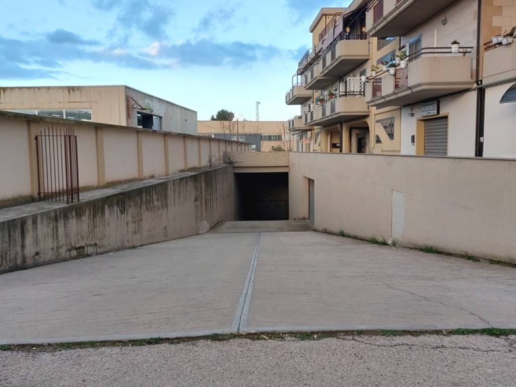 Box / garage a Foggia in Viale Fortore - Foto 2