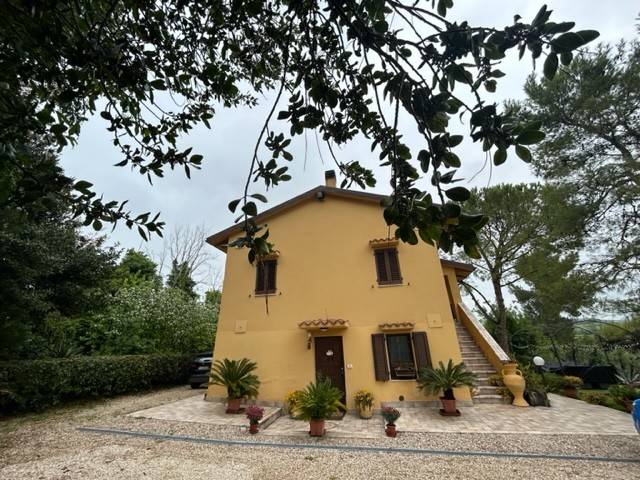 Villa a Falconara marittima in Via Saline - Foto 5
