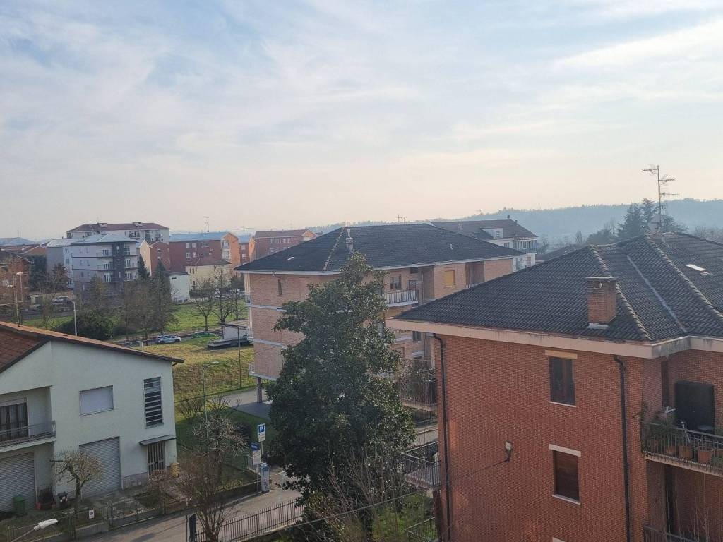 Appartamento a Asti in Via Francesca Armosino, 3 - Foto 3