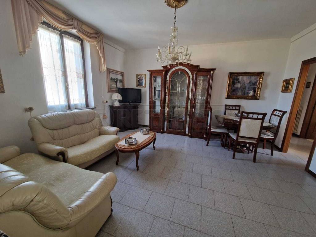 Appartamento a Cremona in VIA ARCHITETTI DATTARO - Foto 3