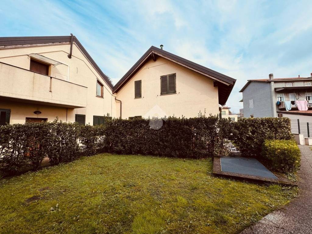 Appartamento a Casatenovo in Via Somaglia, 3 - Foto 2