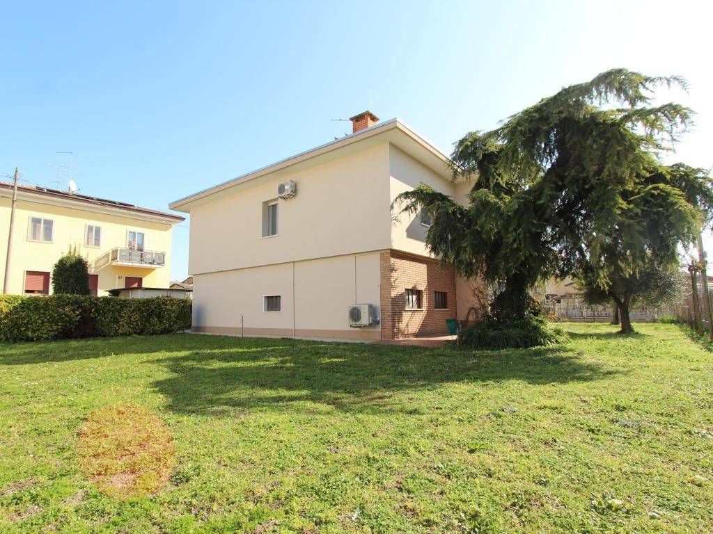 Villa a Zevio in Via della Pace, 36 - Foto 5