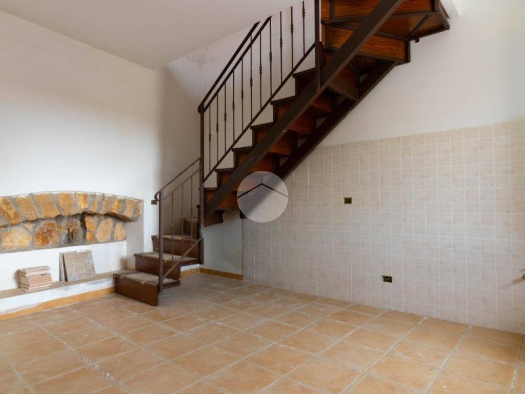 Rustico / casale a Maenza in VIA DEL COLLE - Foto 4