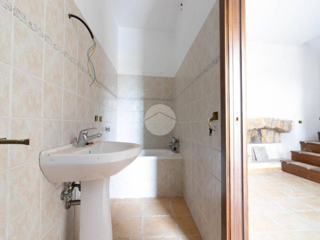 Rustico / casale a Maenza in VIA DEL COLLE - Foto 5