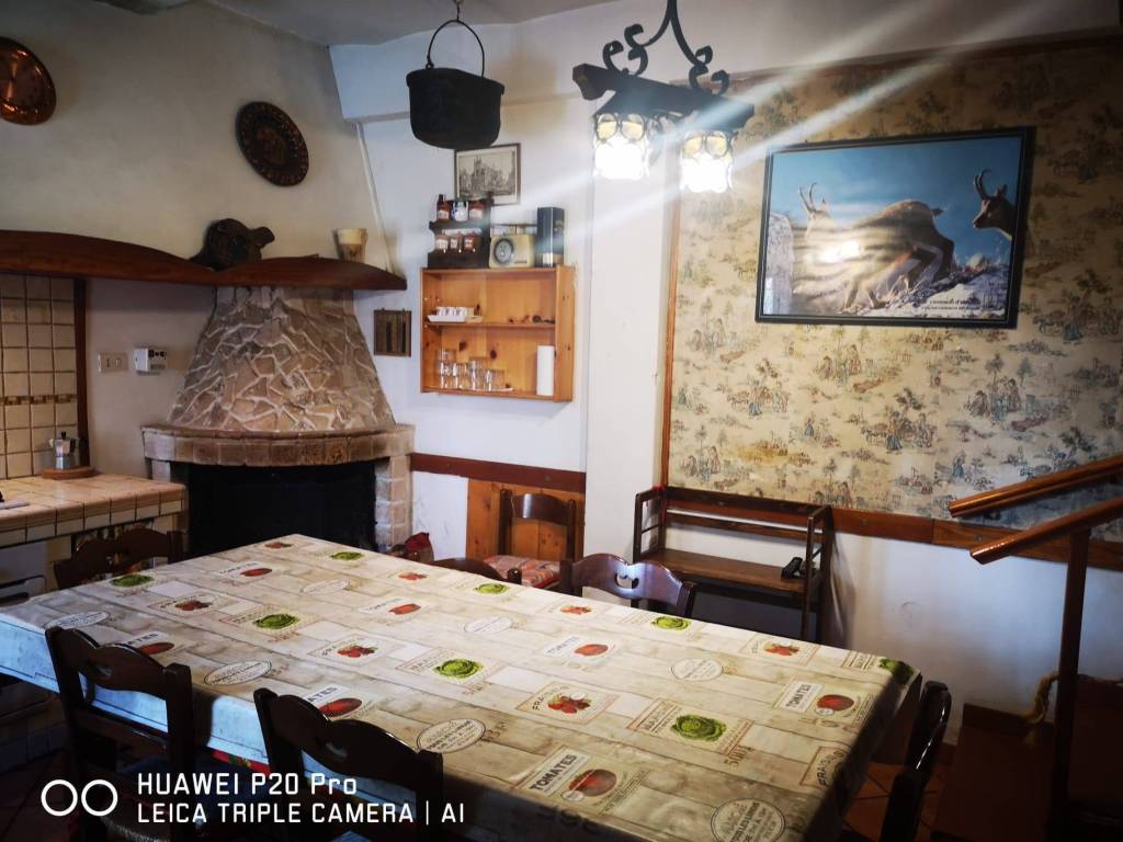 Appartamento a Pescasseroli in Piazza Sant'Antonio, 4 - Foto 2