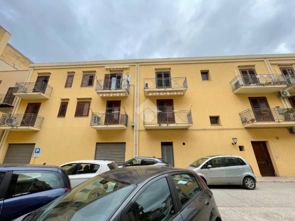Appartamento a Castellammare del golfo in Via Francesco Crispi, 128 - Foto 3