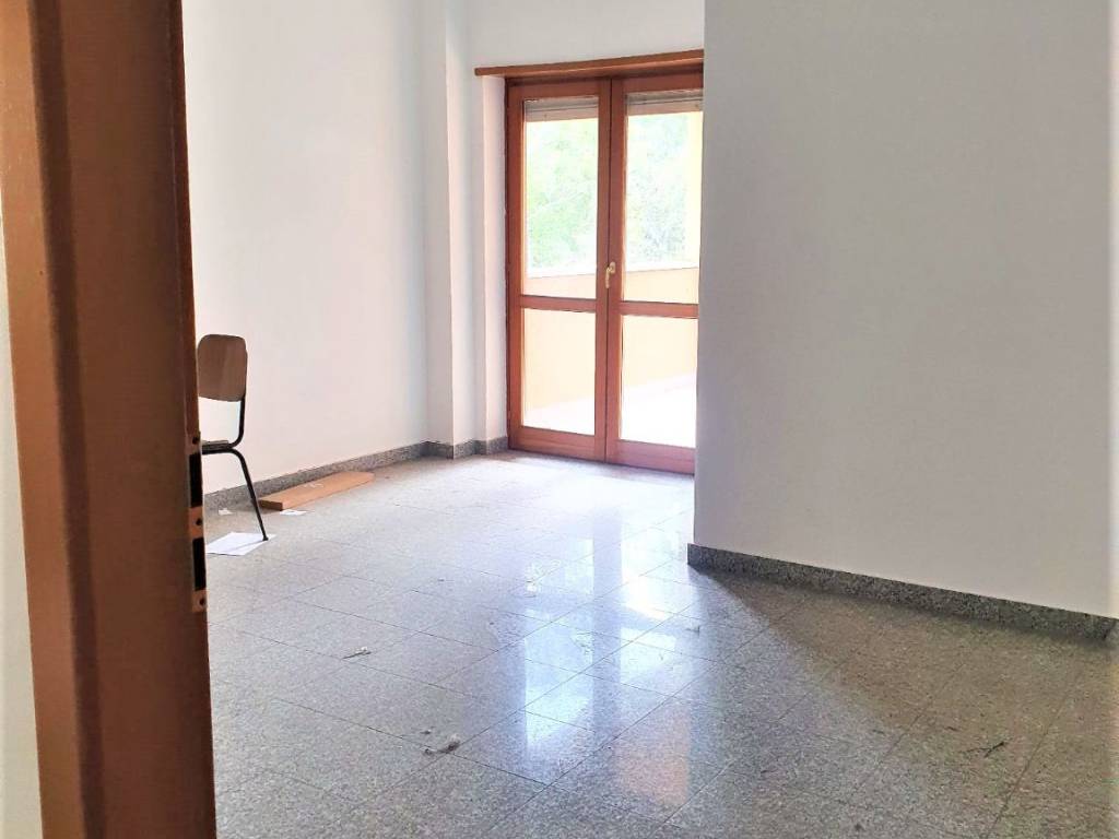 Appartamento a Reggio calabria in Via Sant'Anna II Tronco - Foto 4