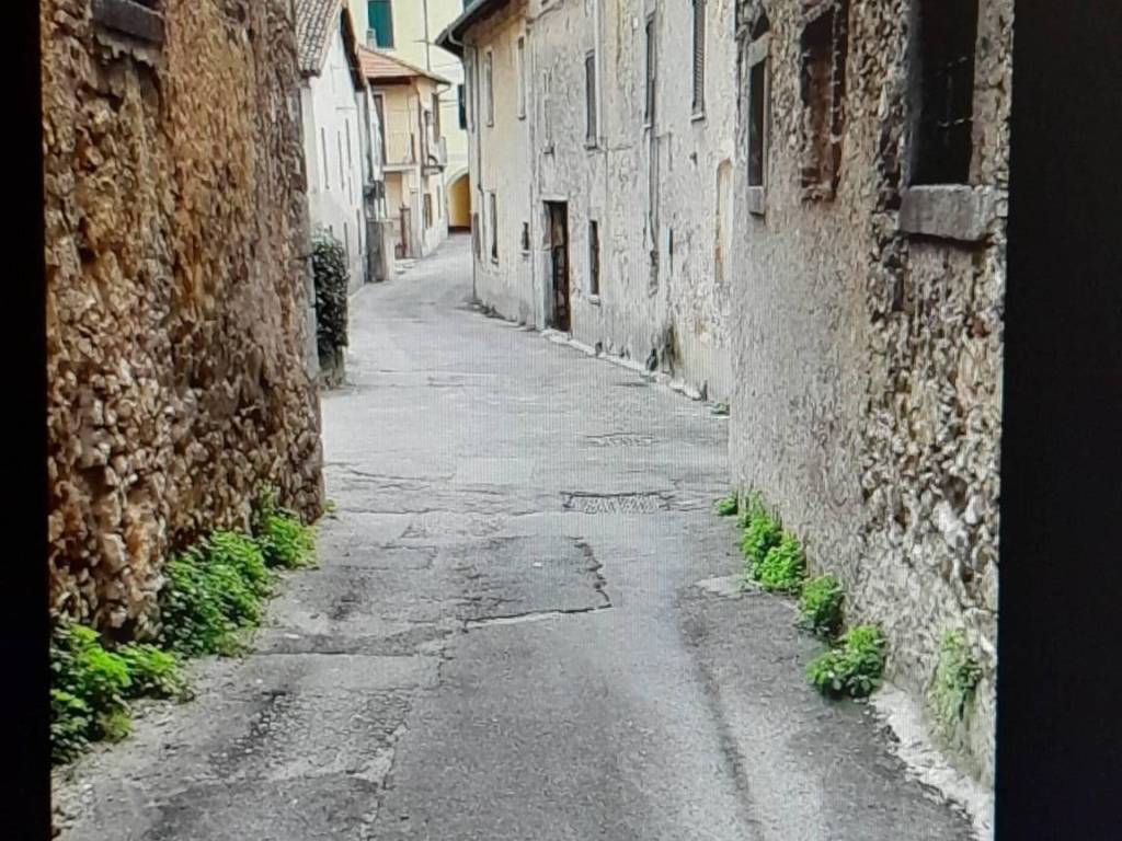 Appartamento a Sangiano in Via Giacomo Puccini, 17 - Foto 2