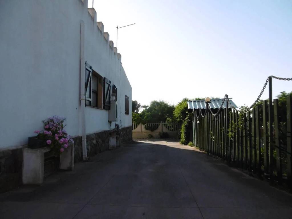 Villa a Gonnesa in Strada Comunale Plage Mesu S.N.C. - Foto 3