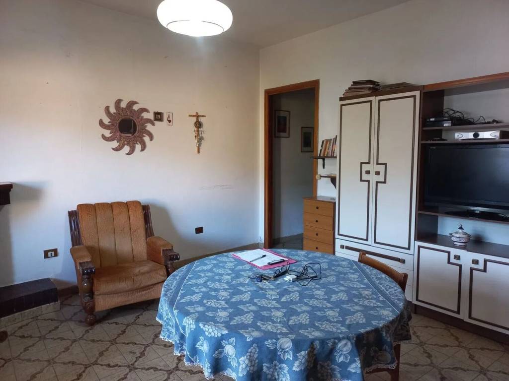 Appartamento a Fluminimaggiore in Vico I Vittorio Emanuele S.N.C. - Foto 2