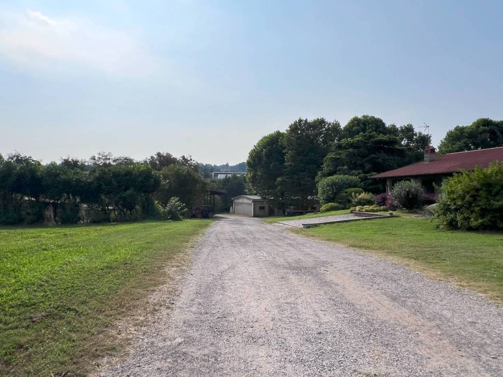 Terreno a Monticello brianza in Via Grazia Deledda - Foto 2