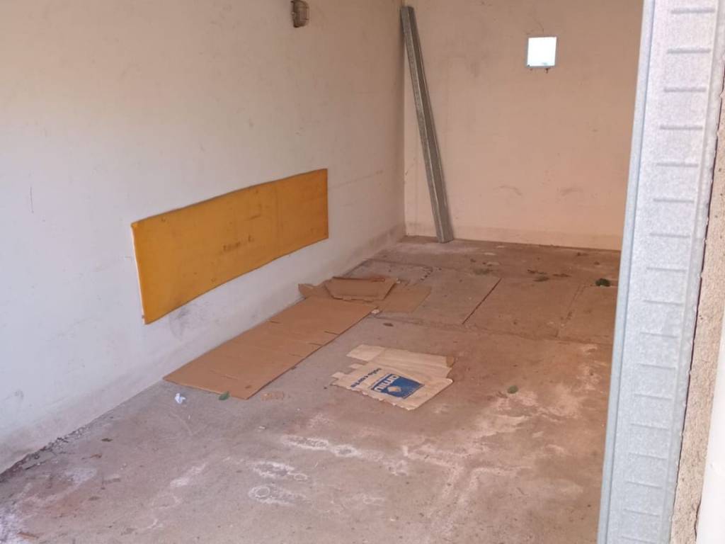 Box / garage a Alessandria in Corso Karl Marx - Foto 4