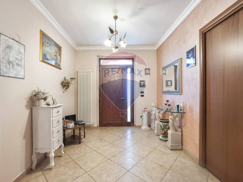 Casa indipendente a Loreto aprutino - Foto 2