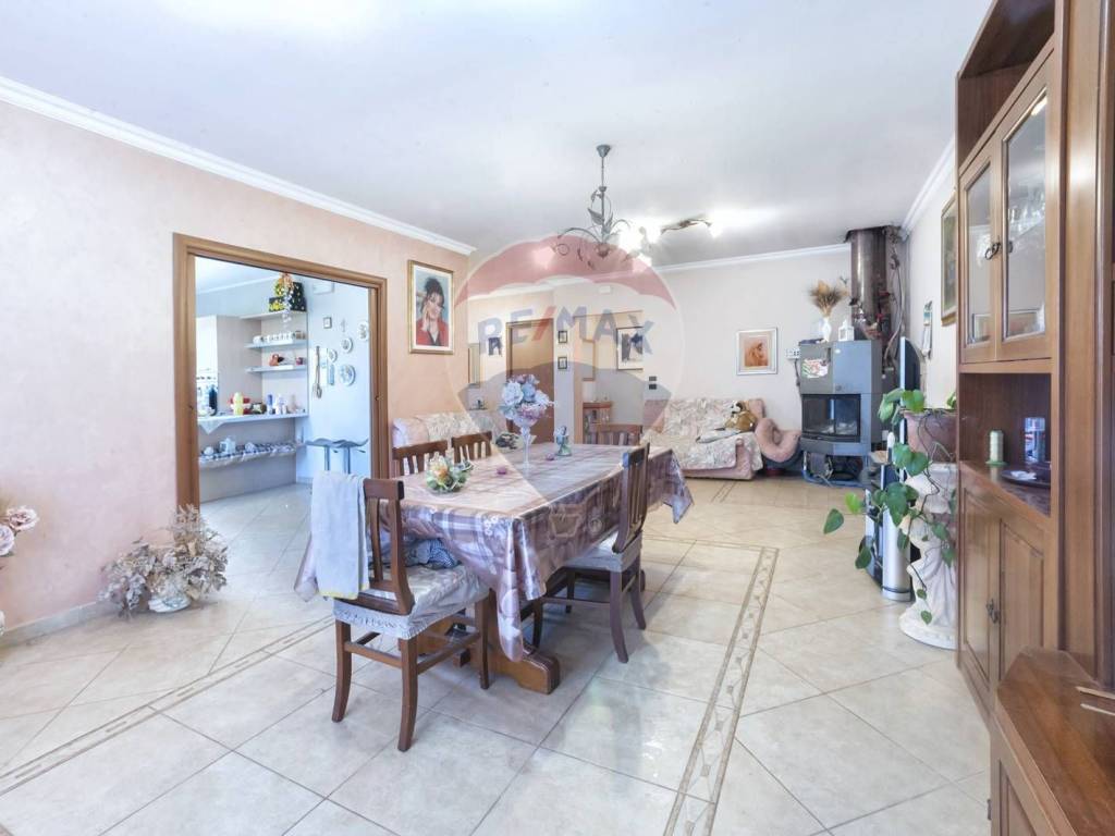 Casa indipendente a Loreto aprutino - Foto 4