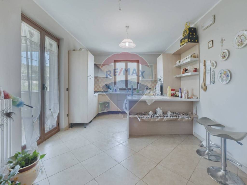 Casa indipendente a Loreto aprutino - Foto 5