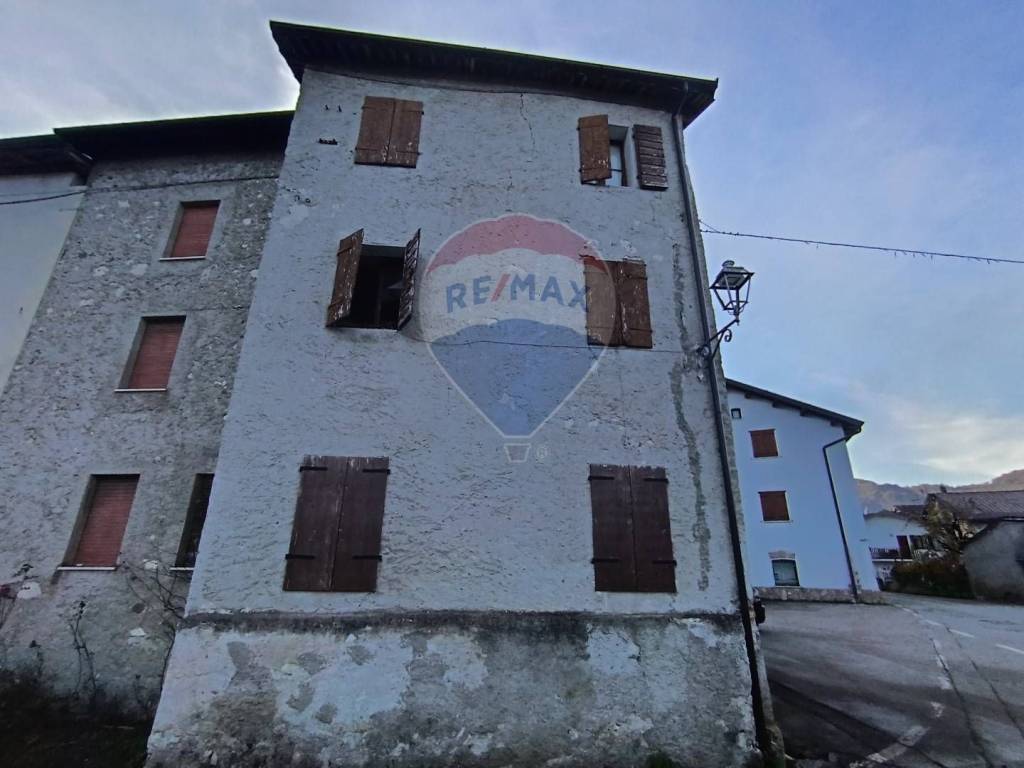 Casa indipendente a Feltre in Via Celarda, 29 - Foto 3