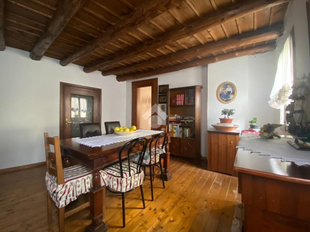 Casa indipendente a Isola della scala - Foto 5