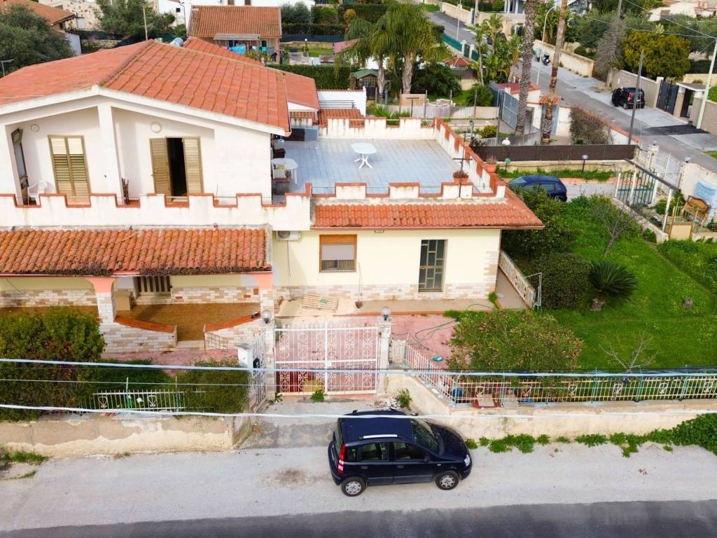 Villa a Siracusa in Via Isole Ellice - Foto 2