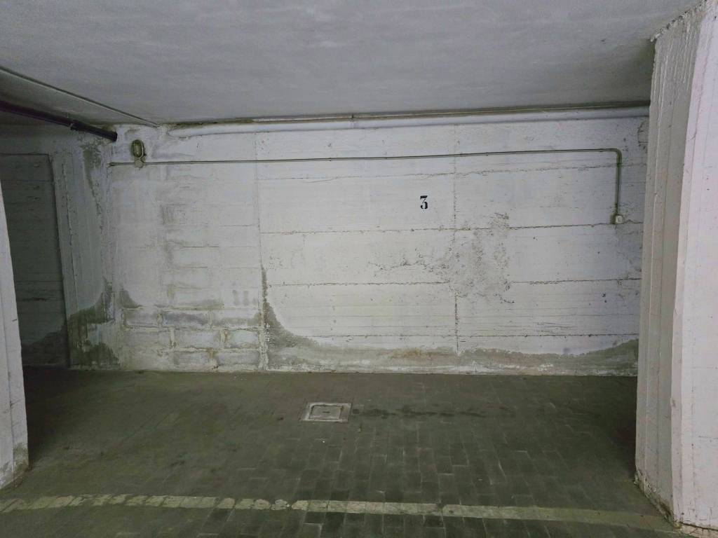 Box / garage a Caserta in Via Vincenzo Lupoli - Foto 3