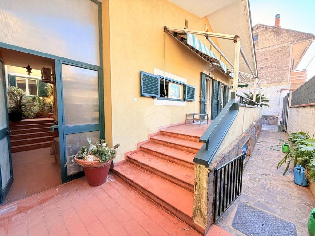 Villa a Santa maria capua vetere in VIA GAETANO SARACENI, 55 - Foto 3