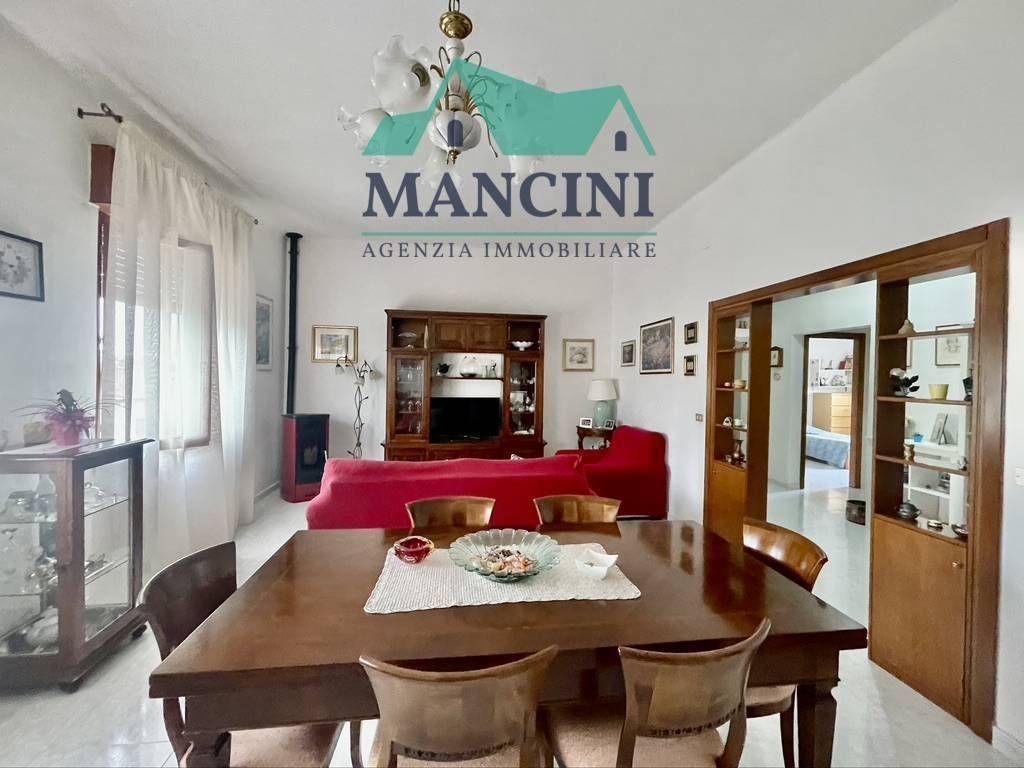 Appartamento a Jesi in RADICIOTTI, 22 - Foto 2