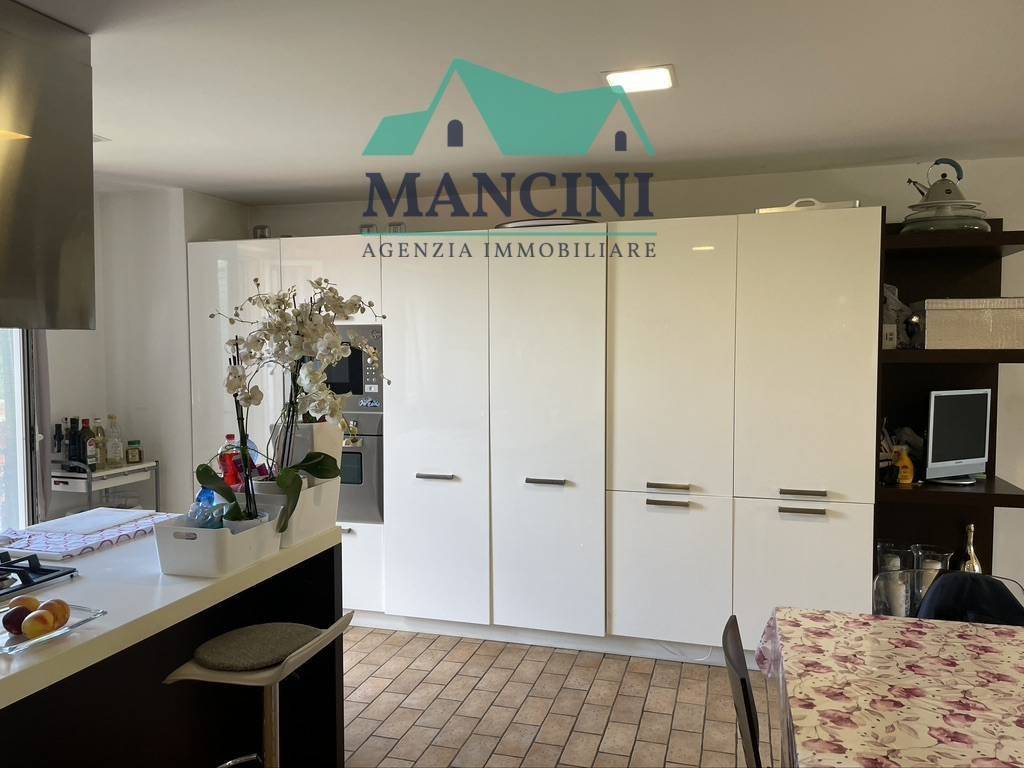 Casa indipendente a Jesi in MAZZANGRUGNO, 1 - Foto 3