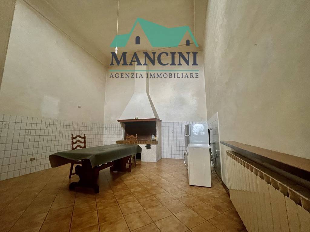 Appartamento a Jesi in piazza Duomo, 2 - Foto 2