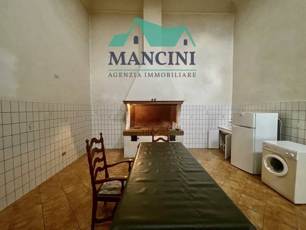 Appartamento a Jesi in piazza Duomo, 2 - Foto 4
