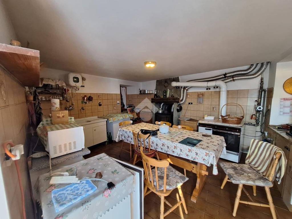 Casa indipendente a Giaveno in Giaveno Borgata Balangero, 13 - Foto 2