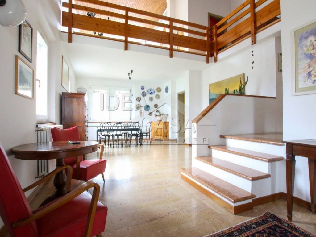 Villa a Mirandola in Via Cazzuola, 1 - Foto 2
