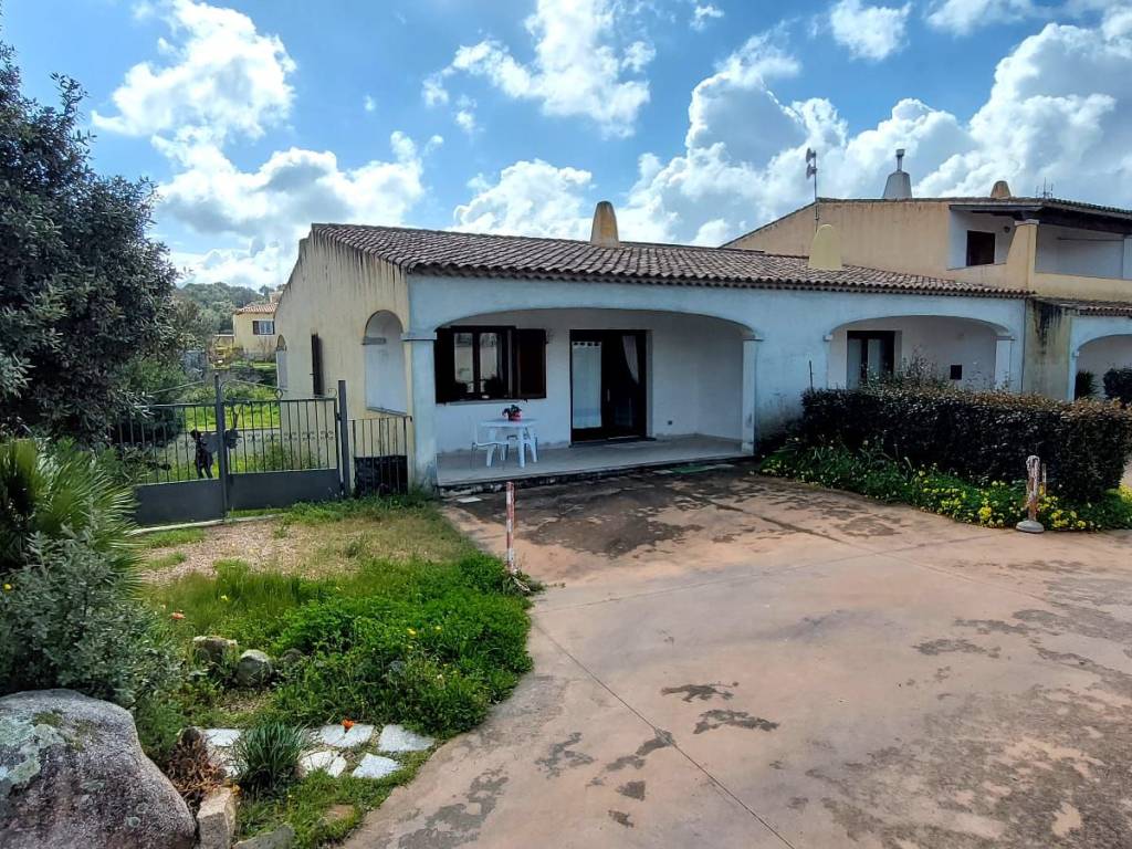 Villetta a schiera a Arzachena in Via Ruzittu Giuseppina, 7 - Foto 3
