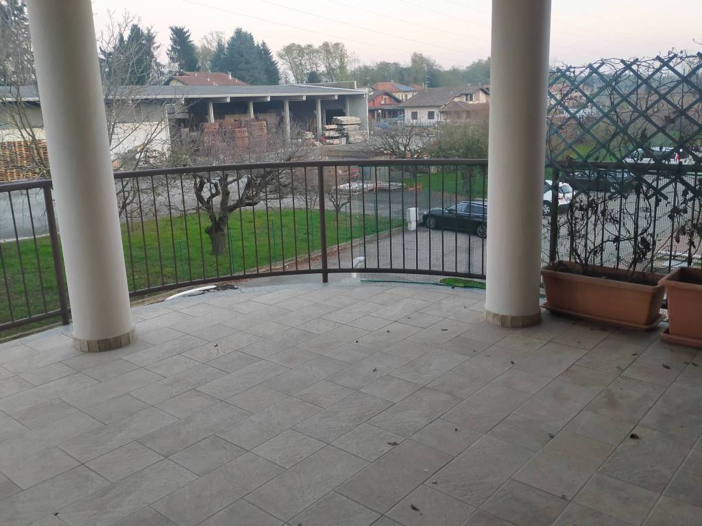 Appartamento a Borgomanero in Vicolo Sorga - Foto 2