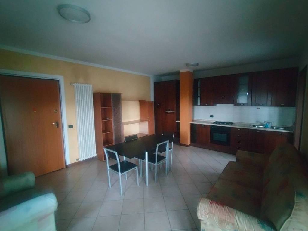 Appartamento a Borgomanero in Vicolo Sorga - Foto 4