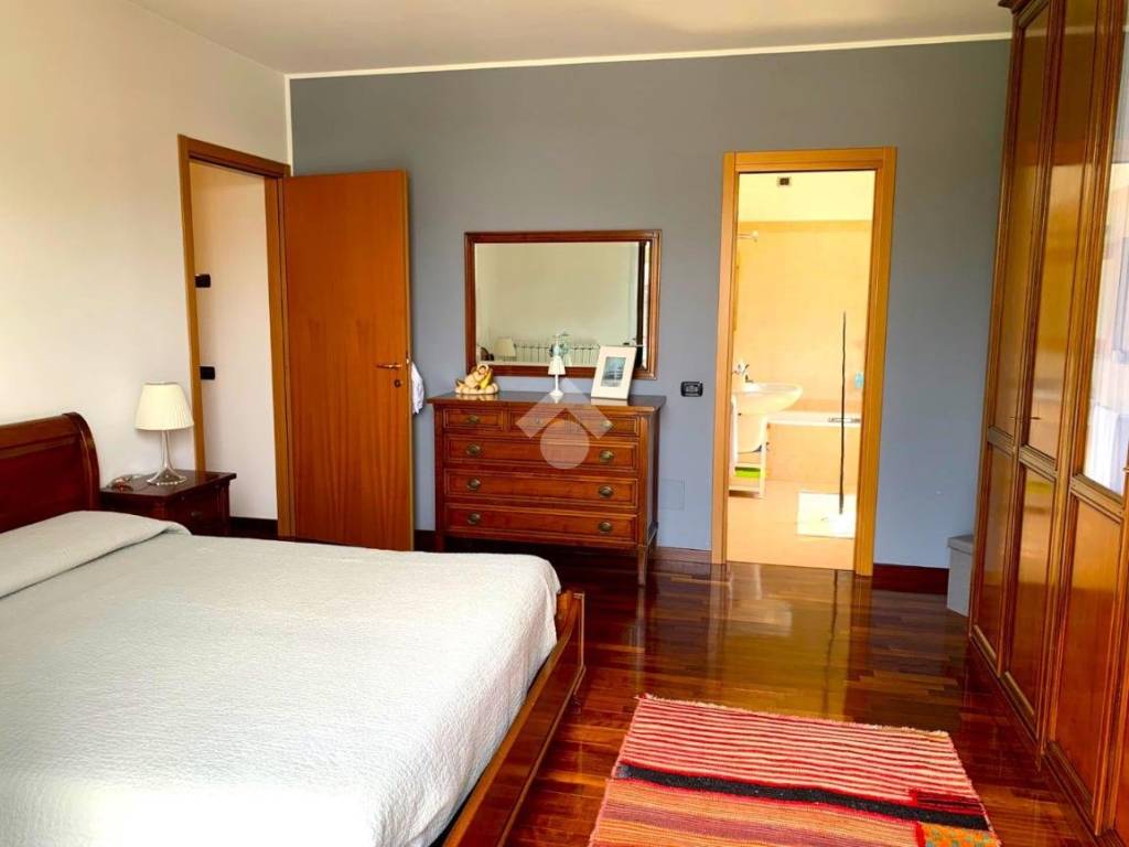 Villa a Albizzate in Via Sabotino, 17 - Foto 2