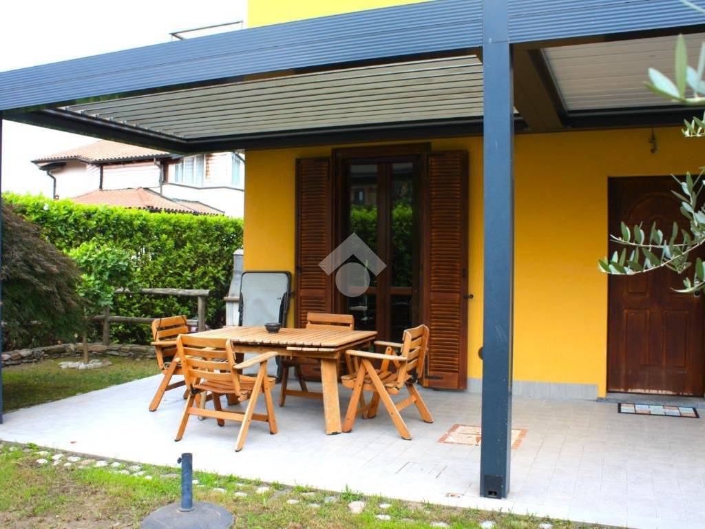 Villa a Albizzate in Via Sabotino, 17 - Foto 3