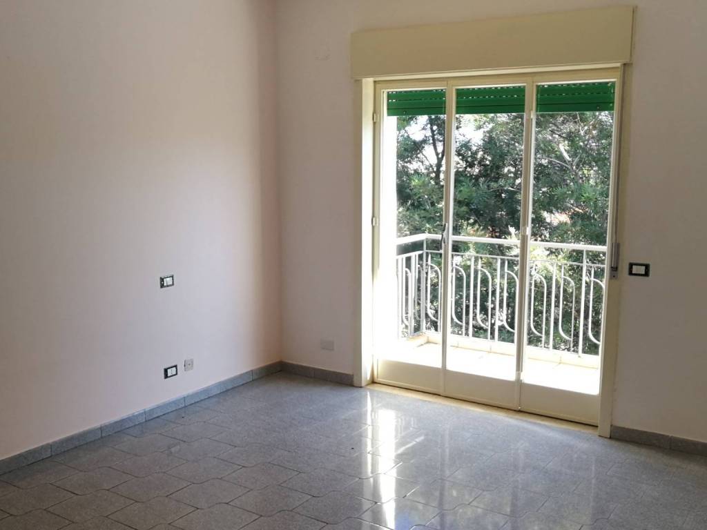 Appartamento a Barcellona pozzo di gotto in Via Giacomo Medici, 426 - Foto 4