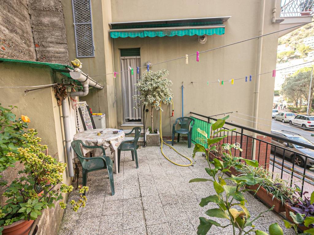 Appartamento a Genova in Via del Commercio - Foto 1