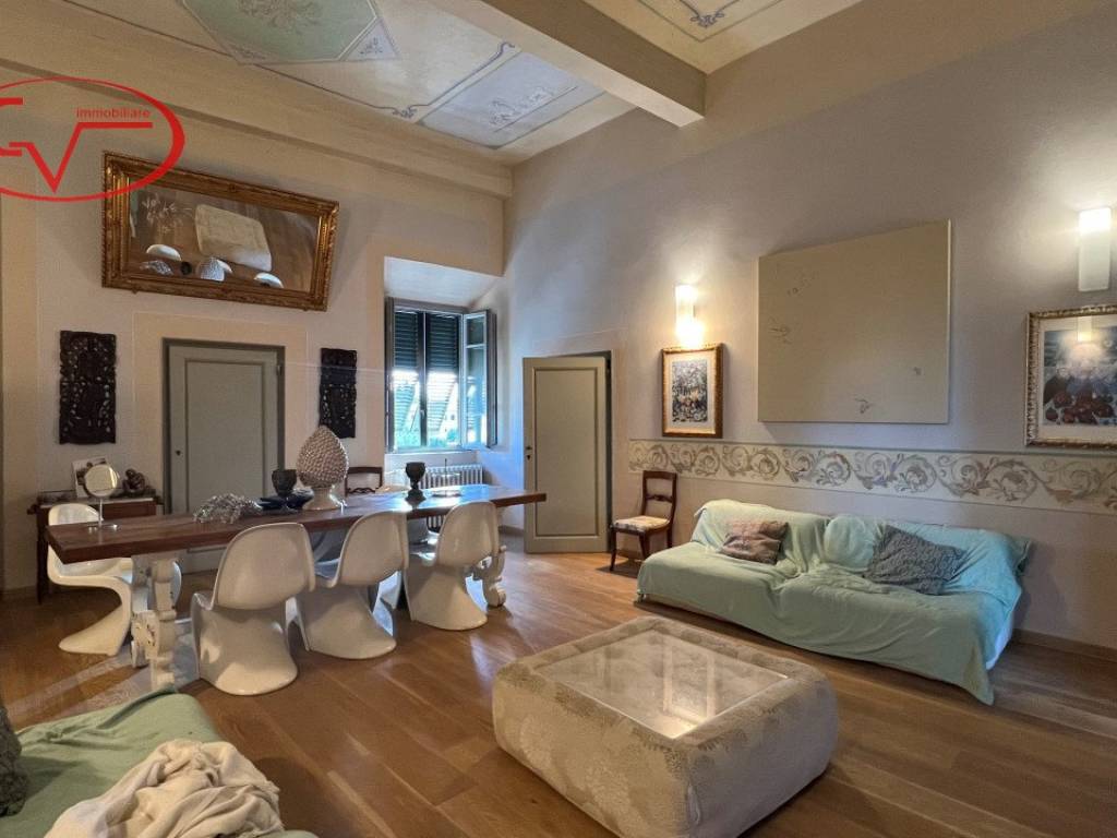 Villa a Bucine in Piazza del Popolo - Foto 2