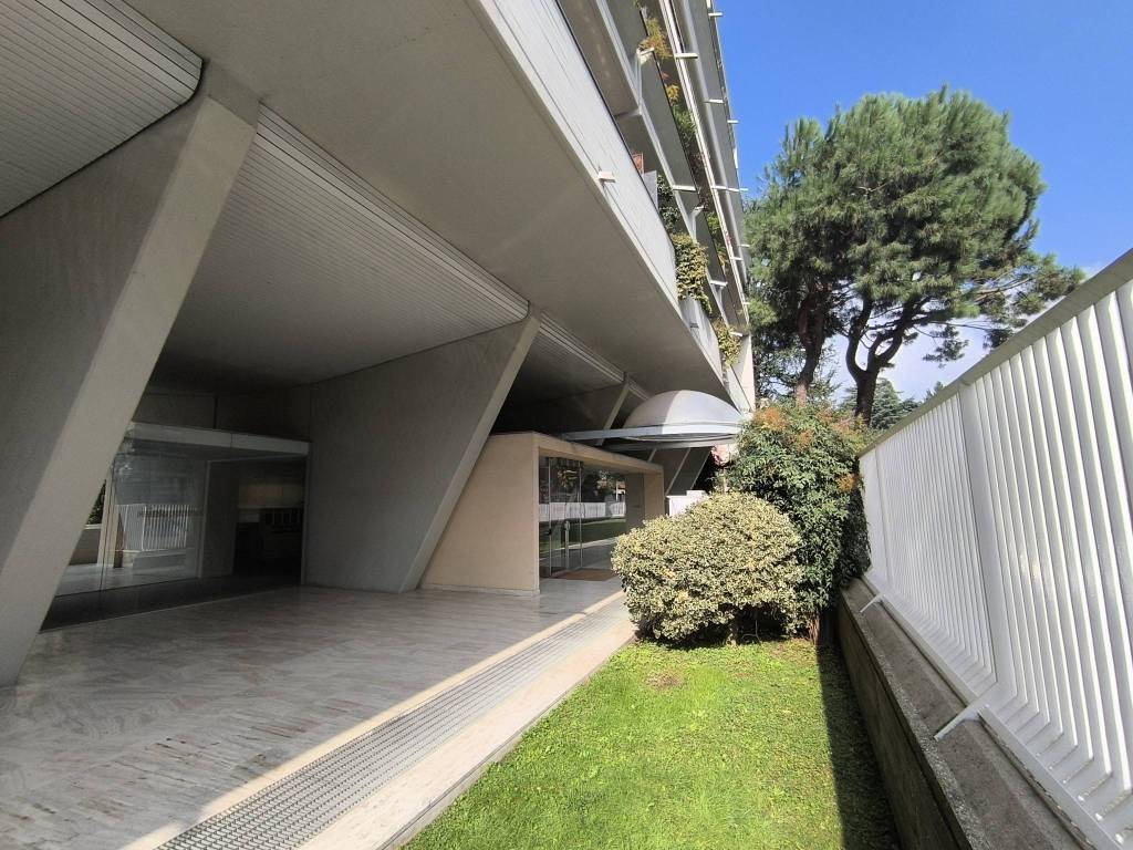 Appartamento a Gallarate in Via Galileo Ferraris, 4 - Foto 2