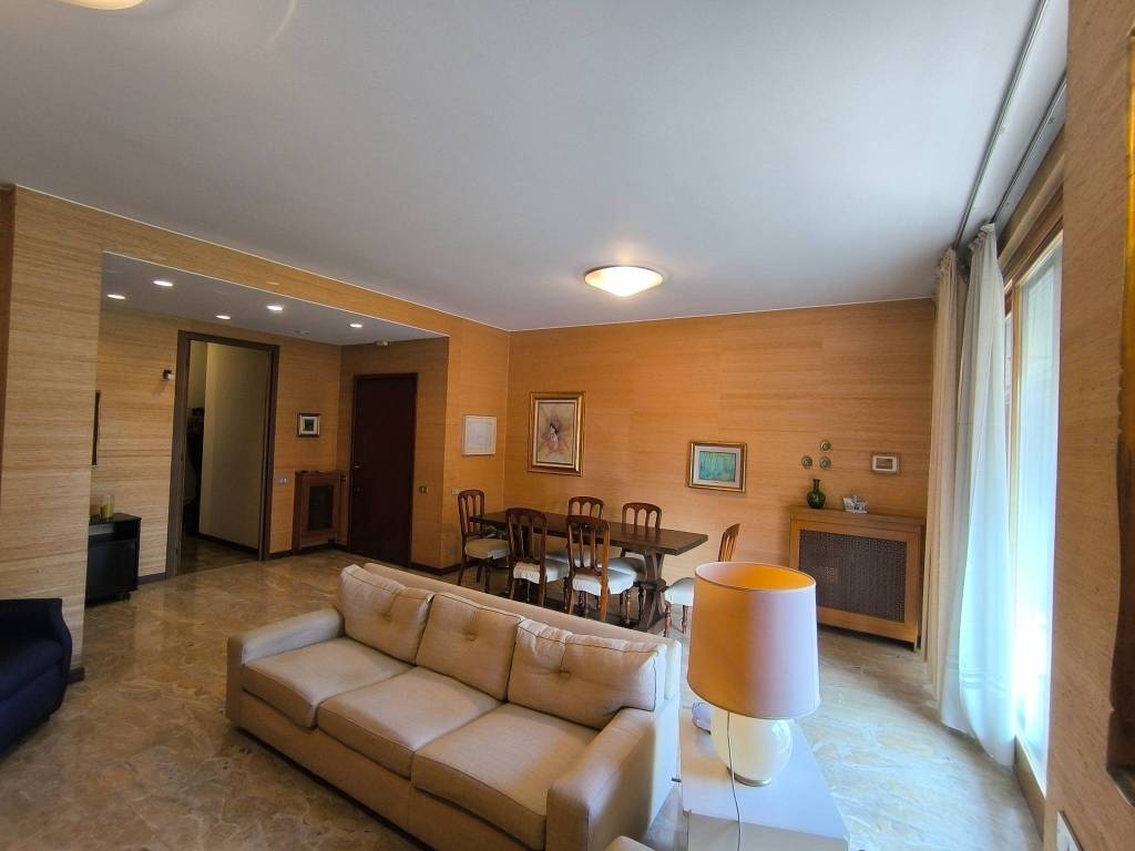 Appartamento a Gallarate in Via Galileo Ferraris, 4 - Foto 4