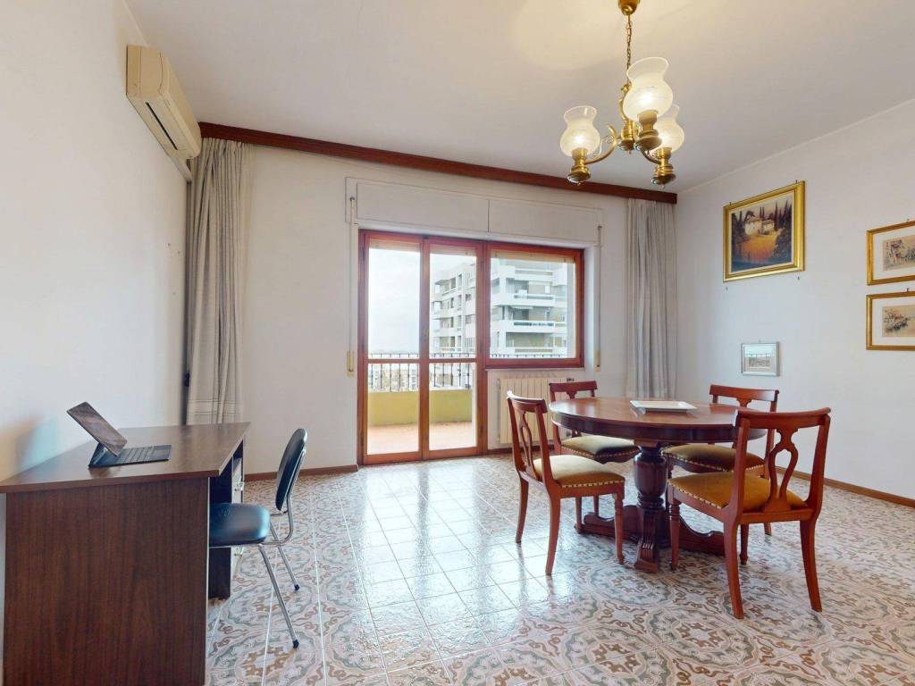 Appartamento a Cagliari in Via Matteo Bandello - Foto 4