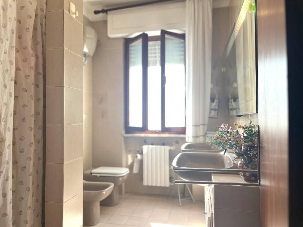 Appartamento a Rosignano marittimo in Via Benvenuto Cellini, - Foto 5