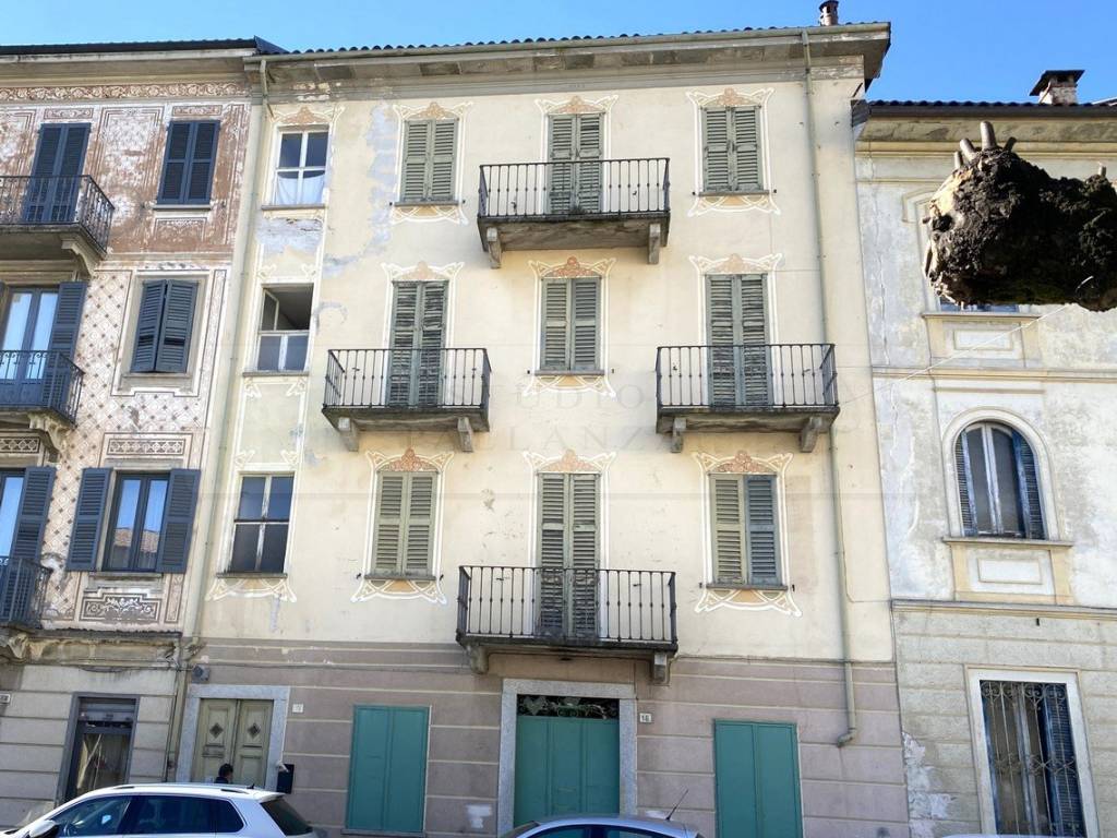 Appartamento a Verbania in Piazza Papa Giovanni XXIII - Foto 2
