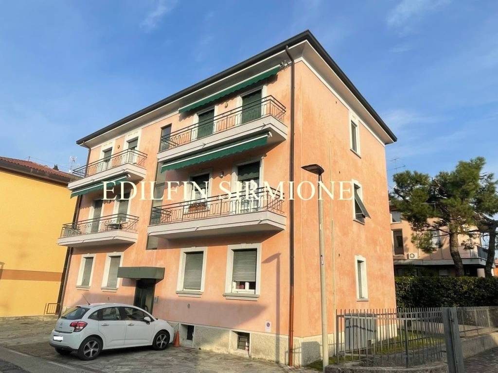 Appartamento a Desenzano del garda in Via Don Primo Mazzolari, 15 - Foto 1