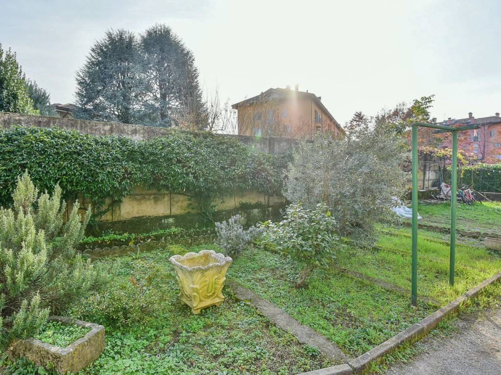 Appartamento a Oggiono in Via Papa Giovanni XXIII, 92 - Foto 3