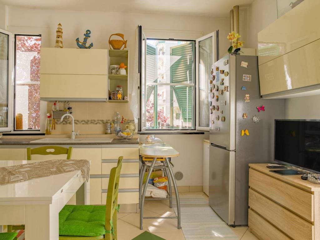 Appartamento a Albenga in Via Roggetto - Foto 2