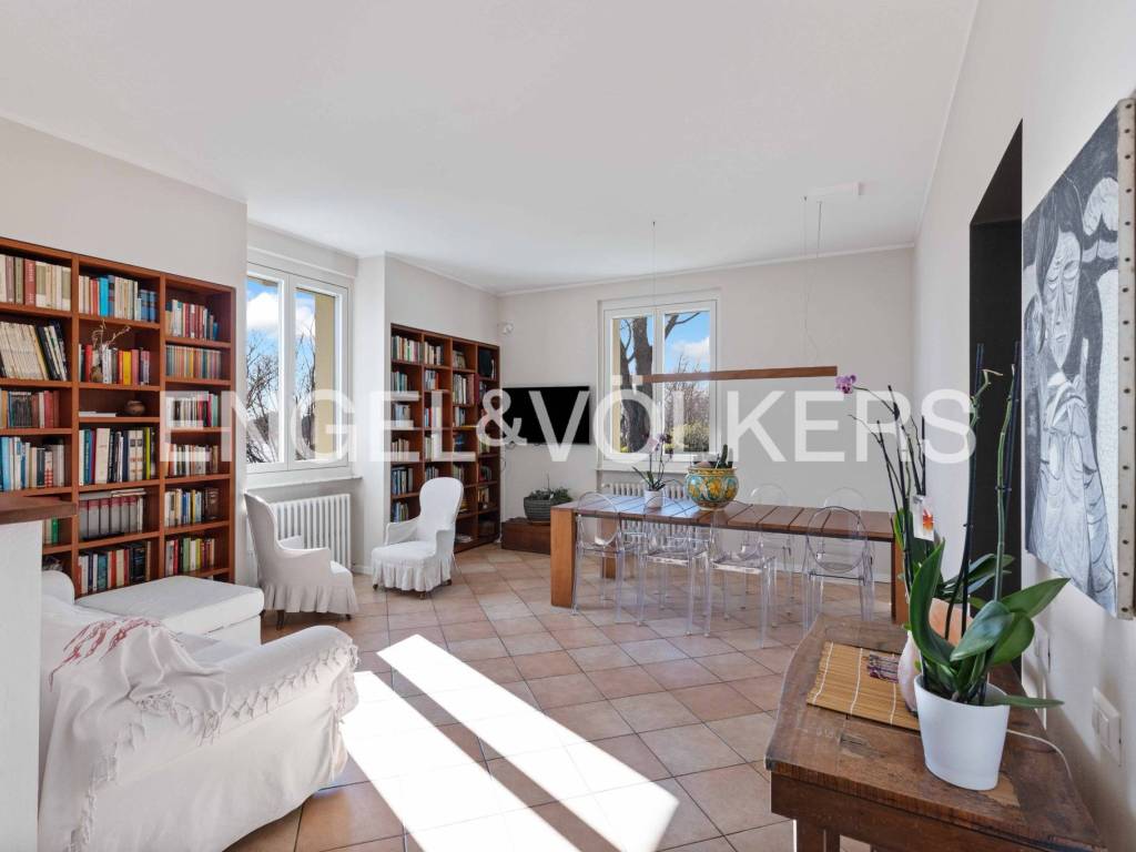 Villa a Gavirate in Via del Chiostro, 55 - Foto 5