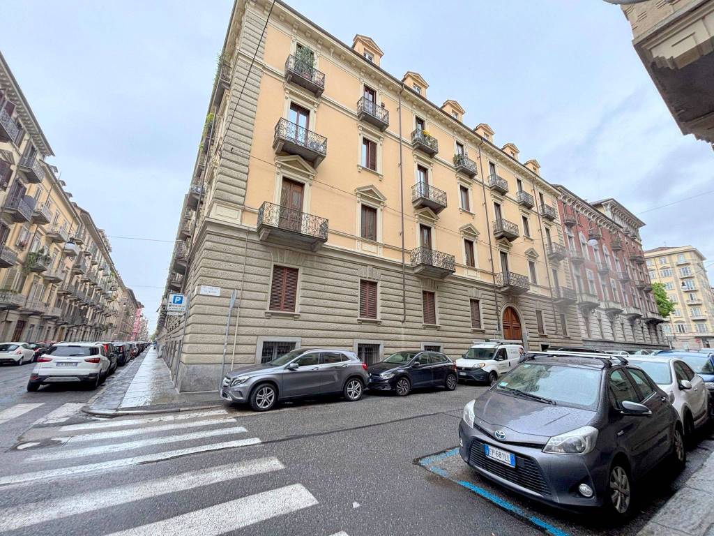 Attico / mansarda a Torino in Via Valeggio, 15 - Foto 1
