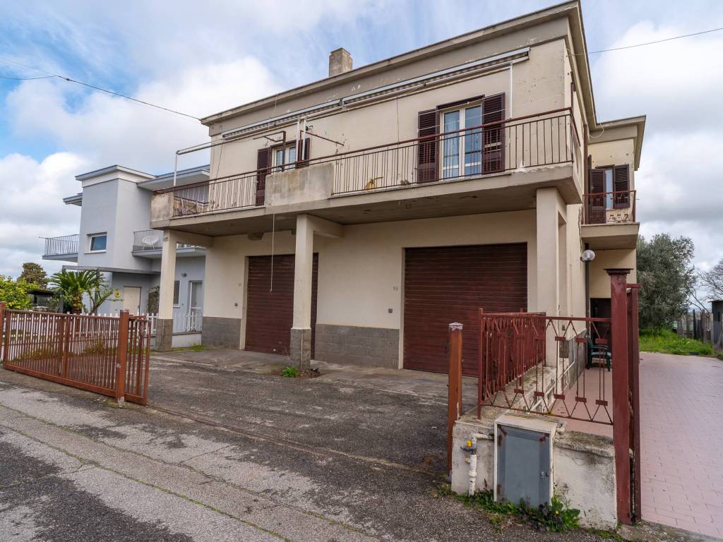 Villa a Tarquinia in Via San Fortunato - Foto 2